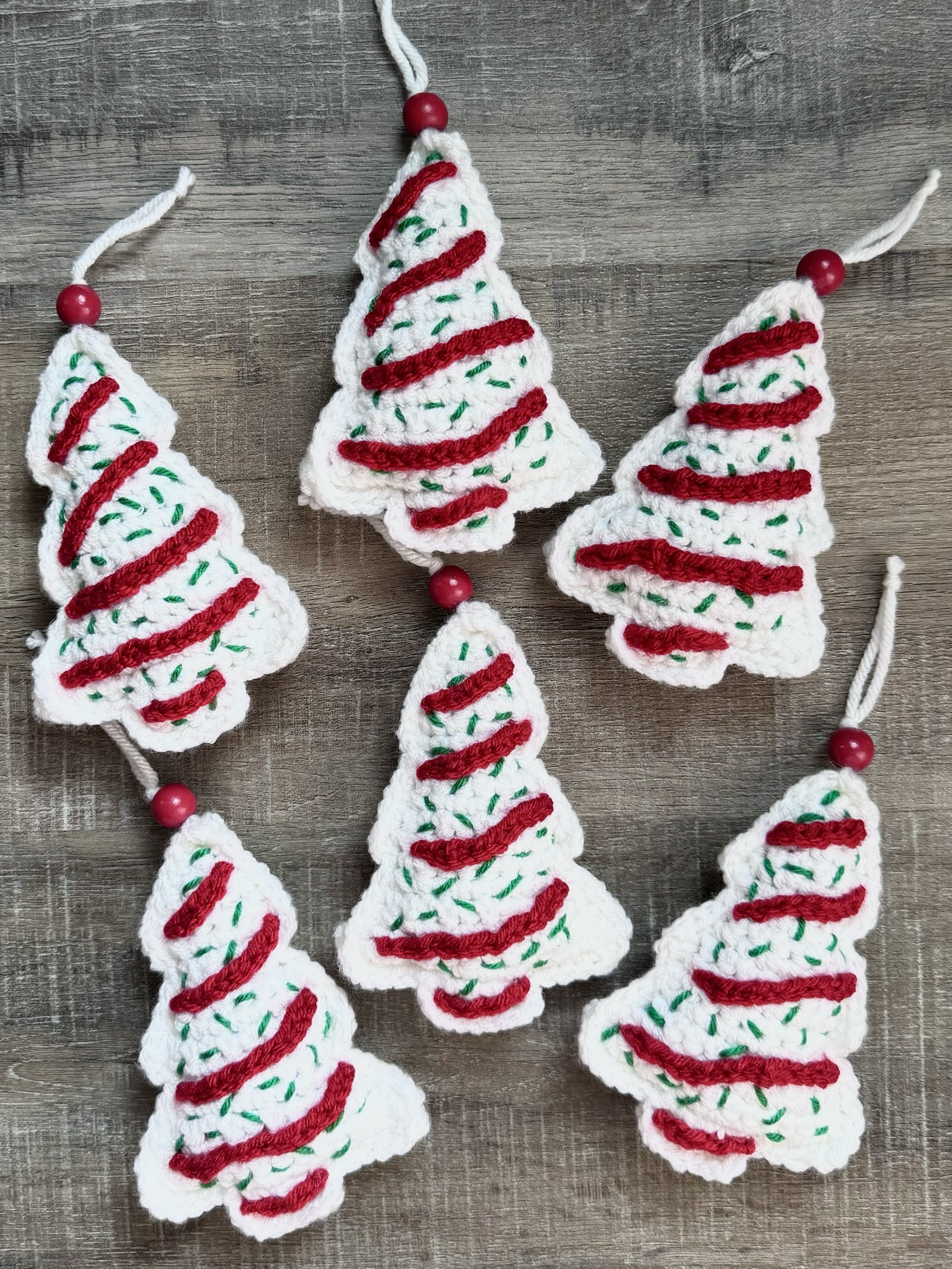 Crochet Little Debbie Christmas Tree Cake Ornament | Creating Me, image size:1499x1998